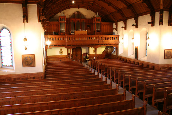 Fil:Årstad kirke Kirkerom.jpg