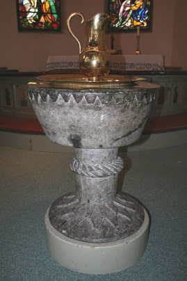 Fil:Ås kirke, Ås Døpefont 2.jpg