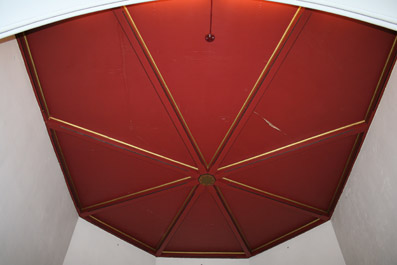 Fil:Ås kirke, Ås Himling over kor.jpg