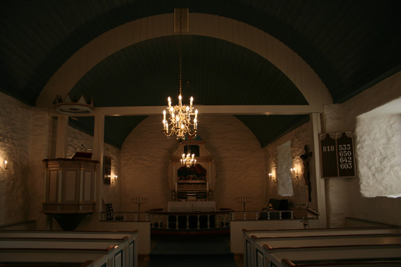 Fil:Åsane gamle kirke Koråpning.jpg