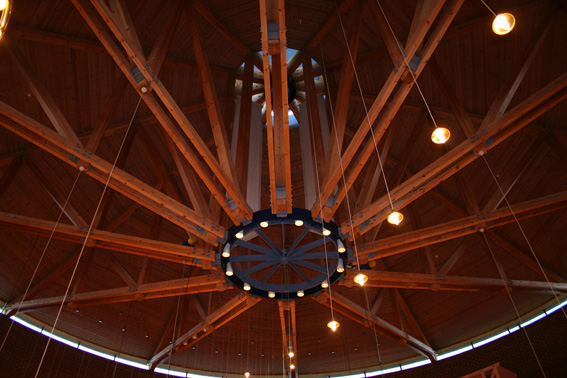 Fil:Åsane kirke Himling o.kor.jpg