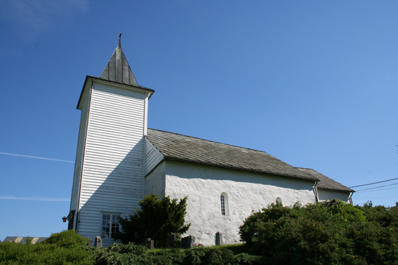 Fil:Ænes kyrkje Fasade 2.jpg