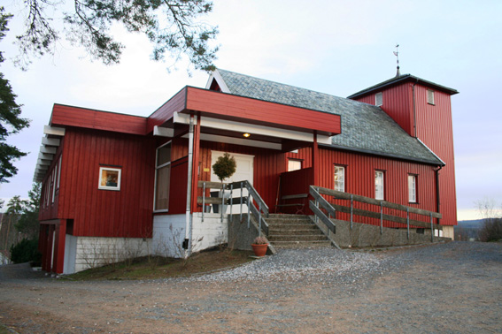 Fil:Ørje kirke Fasade 1.jpg