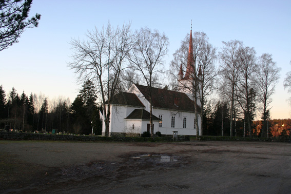 Fil:Øymark kirke Fasade 4.jpg