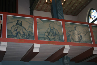 Fil:Asker kirke Maleri på galleri 2.jpg