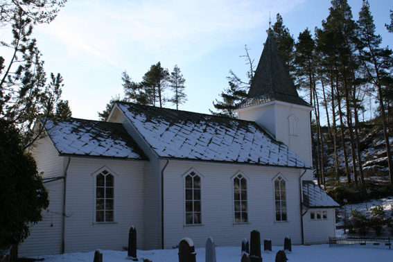 Fil:Bekkjarvik kyrkje Fasade 4.jpg