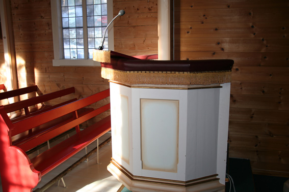 Fil:Bekkjarvik kyrkje Prekestol 1.jpg