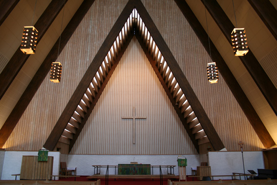 Fil:Biskopshavn kirke Koråpning.jpg