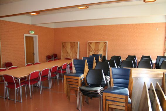 Fil:Biskopshavn kirke Menighetssal.jpg