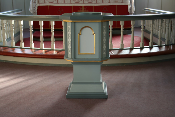 Fil:Bremnes kyrkje, Svortland Døpefont 1.jpg