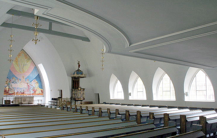 Fil:Dale kyrkje, interiør mot søraust, AMH 2008.jpg