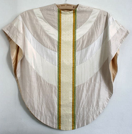 Fil:Dale kyrkje, messehakel e, forside, AMH 2008.jpg