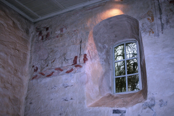 Fil:Enebakk kirke Detalj i kor 2.jpg