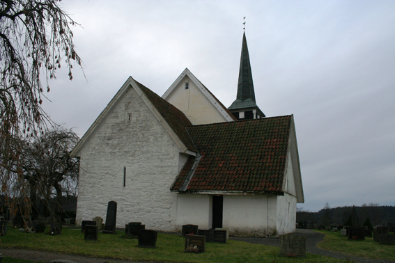 Fil:Enebakk kirke Fasade 3.jpg