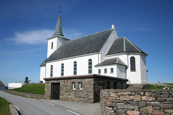 Fil:Fedje kyrkje Fasade 6.jpg