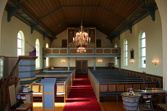 Fil:Fedje kyrkje Kirkerom bakre.jpg