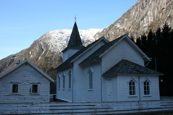 Fil:Fjæra kapell Fasade 5.jpg