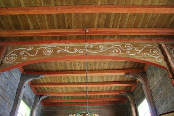 Fil:Fjelberg kyrkje Himling o.kor.jpg