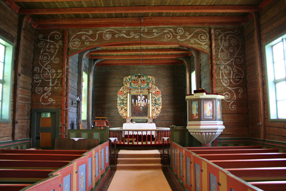 Fil:Fjelberg kyrkje Koråpning.jpg