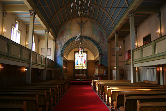 Fil:Fjell kyrkje, Sotra Kirkerom fremre 2.jpg