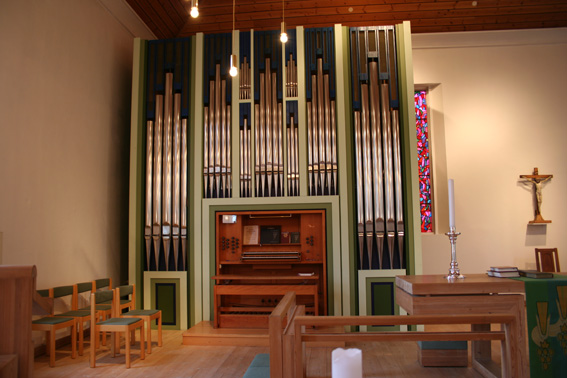 Fil:Fridalen kirke Orgel 1.jpg