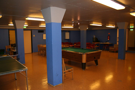 Fil:Fridalen kirke Ungdomsrom.jpg