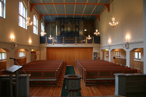 Fil:Fusa kyrkje Kirkerom bakre.jpg