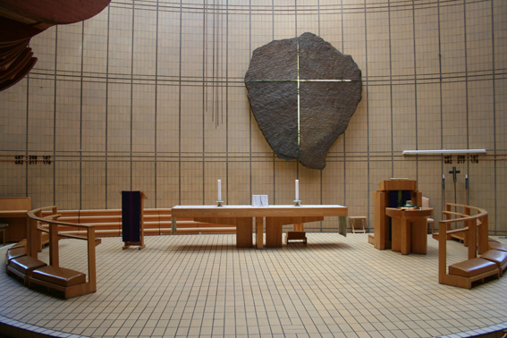 Fil:Fyllingsdalen kirke Koråpning.jpg