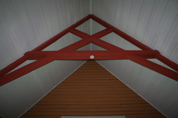 Fil:Gjøfjell kirke Himling over kor.jpg