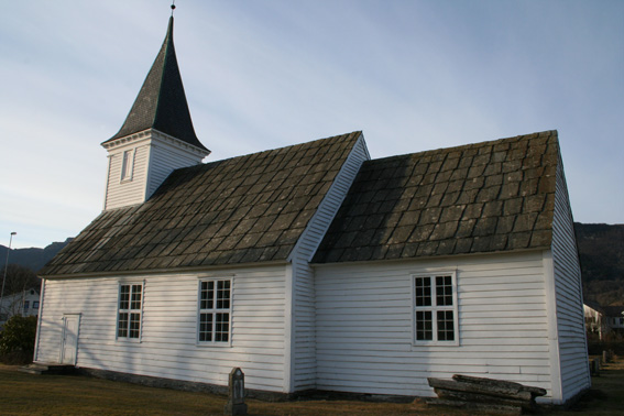 Fil:Gjerde kyrkje, Etne Fasade 4.jpg