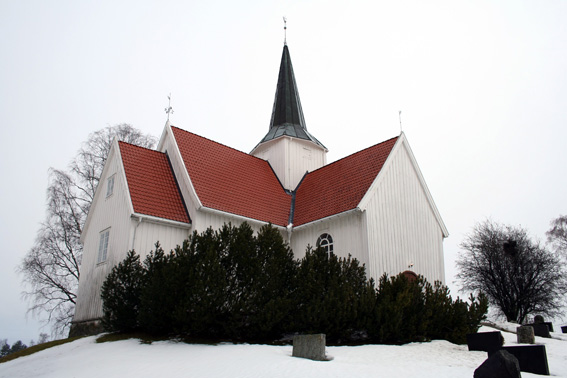 Fil:Gjerdrum kirke Fasade 1.jpg