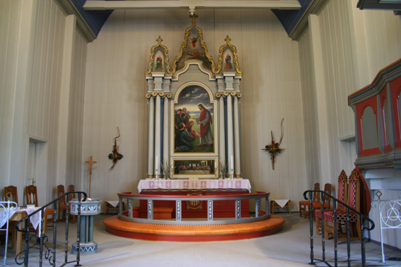 Fil:Gjerstad kyrkje, Osterøy Alterparti.jpg