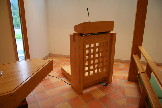 Fil:Haga kyrkje Prekestol 2.jpg