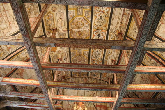 Fil:Hamre kyrkje Himling o.kor.jpg