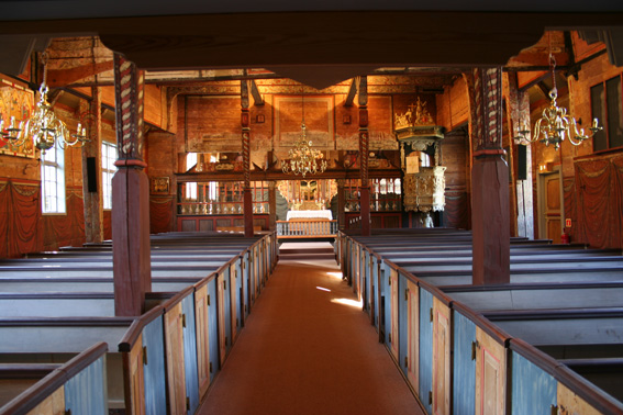 Fil:Hamre kyrkje Kirkerom fremre 1.jpg