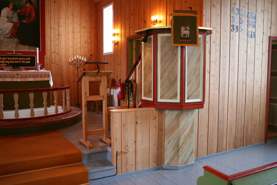 Fil:Hundvin kyrkje Prekestol 1.jpg