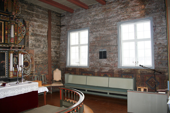 Fil:Hurdal kirke Korvegg 2.jpg