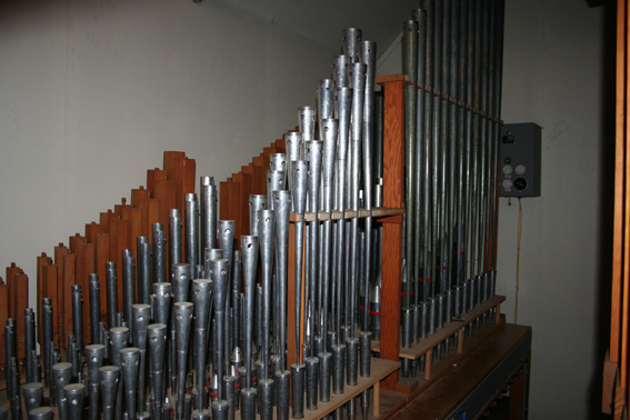 Fil:Hurdal kirke Orgel 2.jpg
