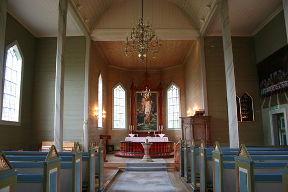 Fil:Husnes kyrkje Koråpning.jpg