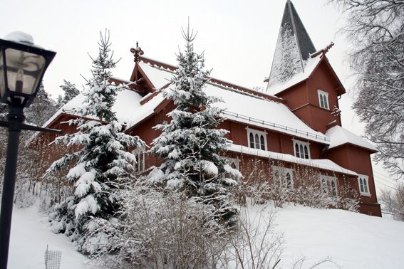 Fil:Hvitsten kirke Fasade 5.jpg