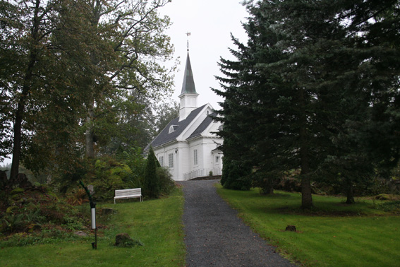 Fil:Kongsdelene kirke Avstandsbilde.jpg