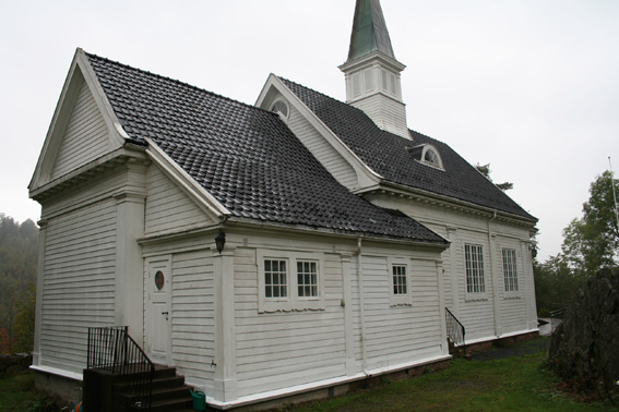 Fil:Kongsdelene kirke Fasade 4.jpg