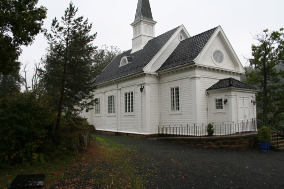 Fil:Kongsdelene kirke Fasade 5.jpg