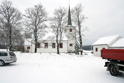 Fil:Krør kirke Avstandsbilde.jpg