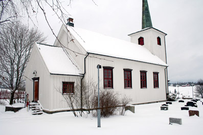 Fil:Krør kirke Fasade 4.jpg