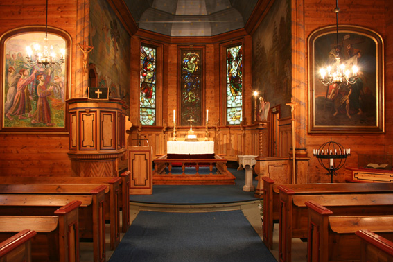 Fil:Laksevåg kirke Koråpning 1.jpg