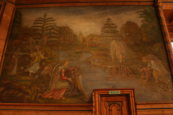 Fil:Laksevåg kirke Korbilde.jpg