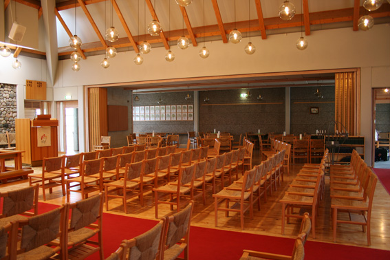 Fil:Landro kyrkje, Vesthordland Kirkesal.jpg