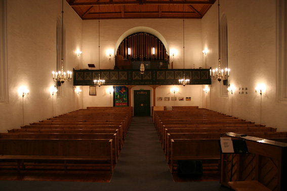 Fil:Loddefjord kirke Kirkerom bakre.jpg