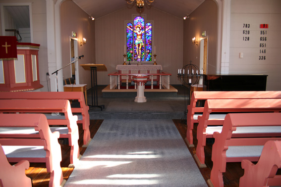 Fil:Lykling kyrkje Koråpning.jpg